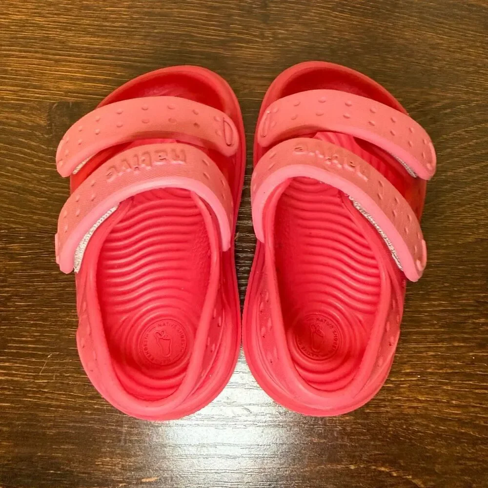 Native Chase pink adjustable straps rubber sandal size C4 – 5 inch